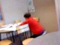 videos de Sandro hoppar in i bord