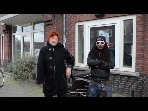 Keizer - In deze aflevering heeft Keiz een boodschap voor z'n fans, zie je de making of Schijtlijst, beelden van het optreden met liveband in Stadskanaal en een paar ...