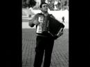 musica on the street, artisti di strada e la musica, la loro musica... 
con la mia macchina fotografica, umilmente, provo a raccogliere queste anime musicanti dalla strada e portemele via... 

soundtrack: 