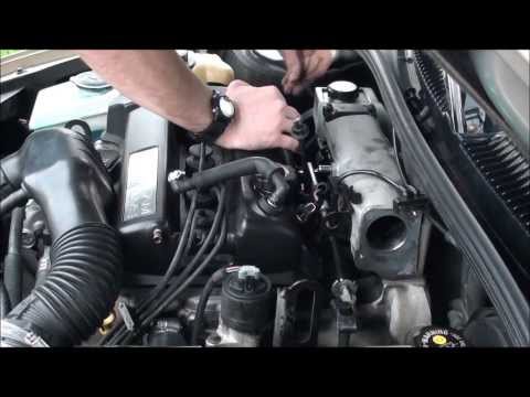 1998 Saturn SL2 Fuel Injector Removal