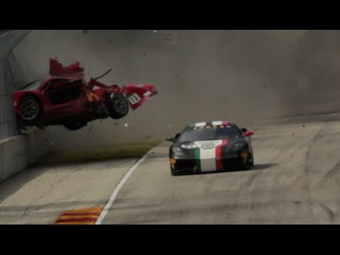 Espectacular accidente de Ferrari Challenge en Road America