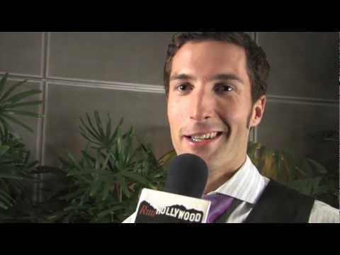 Outtakes, Reporter Looses it on camera: How to look good on the red carpet: Tips for YouTube (TV MA) 0 Outtakes, Reporter Looses it on camera: How to look good on the red carpet: Tips for YouTube (TV MA)