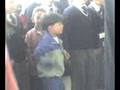 Nicolas bailando en su primer dia de colegio