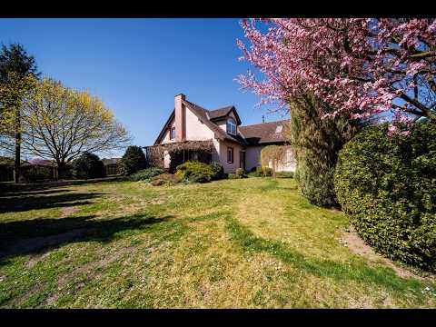 Video Prodej prostorného domu 5+1 s dvojgaráží, UP 243 m², pozemek 766 m² – Šestajovice