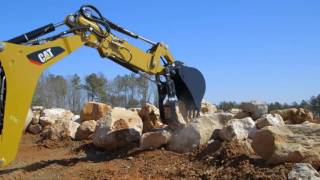 Learn to adjust the auxiliary flow of your Cat® F2 Backhoe Loader.