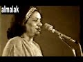المطربة الكبيرة نجاة ولدت عام 1923م ببغداد  و اسمها الحقيقي لويز يعقوب وكانت من عائلة بغدادية  فقيرة دخلت المدرسة الاهلية للبنات للدراسةدخلت بعدها  مدرسة التمريض و عملت عند تخرجها في المستشفى المجيدية ببغداد لتعيل عائلتها .و في سن العشرين تحولت للغناء و كان اول عملها في ملهى الفارابي تغني الاغاني الخفيفة حينها .انتقلت للغناء في ملهى الجواهري نفس الملهى التي تغني بها المطربة الكبيرة سليمة باشا مراد و في يوم من الايام غنت امام المطربة  سليمة مراد ( ابوذية ) وهي من الغناء الصعب و فاعجب بها الجمهور كثيرا مما اثار المطربة سليمة مراد فتم طرد المطربة نجاة من الملهى بصورة قاسية فقامت تغني في الافراح و الاعراس حتى غادرت العراق  .و في الخارج استمرت تغني الاغاني العراقية بصوتها الجميل و قد لحن لها الموسيقيين يوسف زعرور الصغير و صالح الكويتي و البير الياس و غيرهم اغاني كثير و قد كتب لها شعراء مثل الشاعر العراقي  الكبير ابراهيم عوبيديا اغاني .ذكرت للاذاعة البريطانية bbc في حديث لها عن مدى رغبتها و حلمها بالعودة لبلدها العراق .توفيت بشكل مفاجيء عام 1989م وهي جالسة في منزلها بدون ان تحقق هذه الامنية .رحم الله المطربة الكبيرة نجاة *********************************قسم من هذه المعلومات اخذتها من لقاء اذاعي اجري مع الموسيقار و عازف الناي البير الياس********************************************__..)/.._____..)/..___¯¯