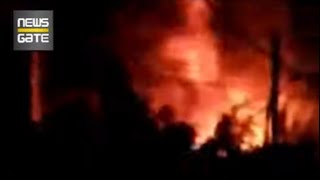 لحظة انفجار مستودع للذخيرة في مخيم برج الشمالي