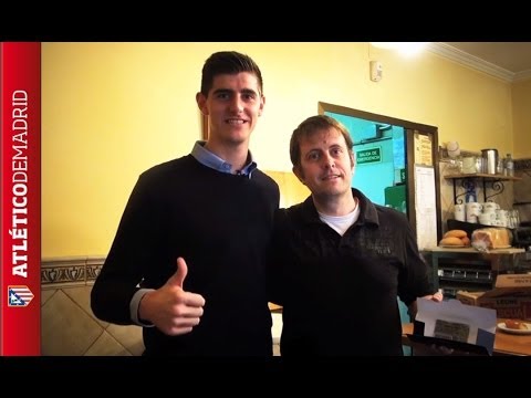 La sorpresa de Courtois a un aficionado del Atlético de Madrid | Courtois surprises an Atletico fan