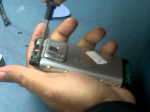 how to remove the battery from a nokia n8