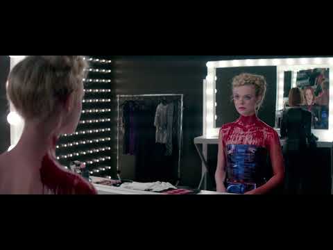 I Do Makeup - Clip I Do Makeup (English)