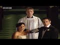 Romantic Alfie tries to stop Kat and Andy\