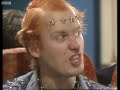 The Young Ones: Vyvyan Loses His Head - Comedy Greats - BBC