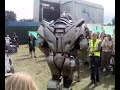 V2006 Robot Act in Hospitality