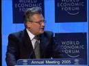 Aleksander Kwasniewski, President of Poland reacts to the special message by Victor A. Yushchenko, President of Ukraine