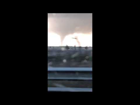Tornado que recorre la provincia de Huelva