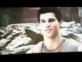 New Moon - Second Trailer - (Frances) / Translation