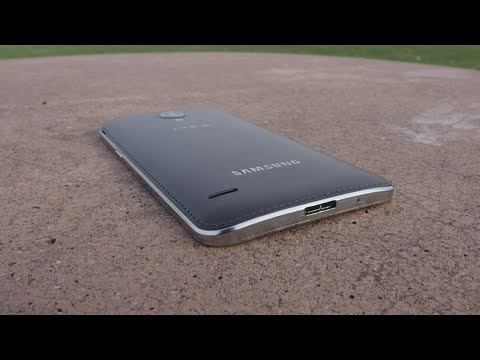 samsung - Galaxy Round or LG G Flex? Curved smartphones begin! Samsung Galaxy Round: http://amzn.to/17yOo8K Galaxy Note 3 Review: http://youtu.be/9NSBB-kFDGQ Curved Di...