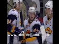 \"Et le but!\" du maire du village hockeyville de Roberval \"Et le but!\" du maire du village hockeyville de Roberval