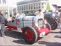 Autos antiguos en Plaza Prat
