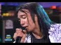 arnel-pineda-and-journey-open-arms-live-in-chile.html