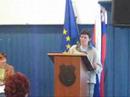 video Iris Golob proti...