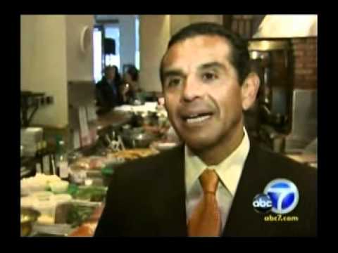 how to apply refresh p.m. ointment