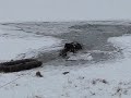 Снегоход утонул на глубине 3метра