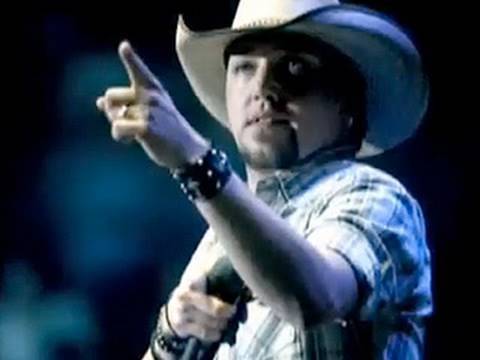 Jason Aldean Performs "She's Country"