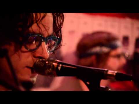 soundshop - Live footage from Secret Sound Shop and CitizenMusic 's 2nd Annual Post CMJ Acoustic Wind Down. Filmed at Pianos NYC.