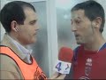 celebraci�n de los jugadores numantinos en el vestuario tras la consecuci�n del ascenso a primera entonando canciones de orgullo numantino.