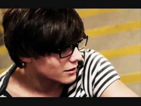 one for one glasses - Whoever said glasses are for nerds? I think the boys make them look pretty damn hot :P.