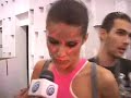 modelo isabeli fontana se apaixona por macac�o do estilista alexandre herchcovitch, durante a edi��o de inverno da spfw 2008.