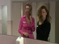 YouTube - 女人在洗手間的性感較勁