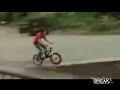 Caida contra la pared en bici... Caida contra la pared en bici...