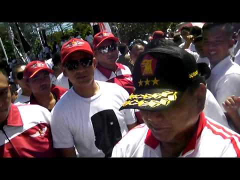 PRABOWO HADIRI JALAN SEHAT 3,3K PRABOWO HADIRI JALAN SEHAT 3,3K