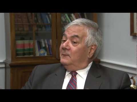 gretchen morgenson - Rep. Barney Frank, D-Mass., responds to some of the allegations made against him by Gretchen Morgenson and Joshua Rosner in their new book about the financia...