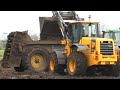 Spreading dung with a Bunning.