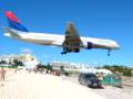 Delta B757 Landing at SXM in St. Marteen