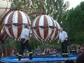Mirabilandia -Pompieri salterini- (Bologna -1 settembre 2005-)Storia di Mirabilandia:Il 1992 è stato un anno piuttosto speciale per tutti gli italiani amanti dei Parchi: dopo alcuni anni di lavori apriva i battenti Mirabilandia, il Grande Parco della Romagna (questo era lo slogan ai tempi), che nelle mire degli ideatori doveva essere una 