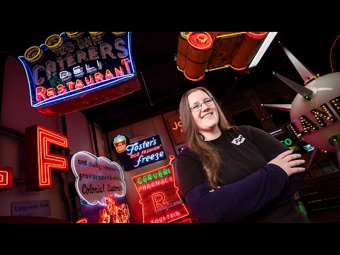 Video thumbnail: Glowing grad