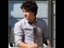 Jonas brothers on trl italy/ pics