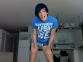 Nudist gets into HOT TOPIC