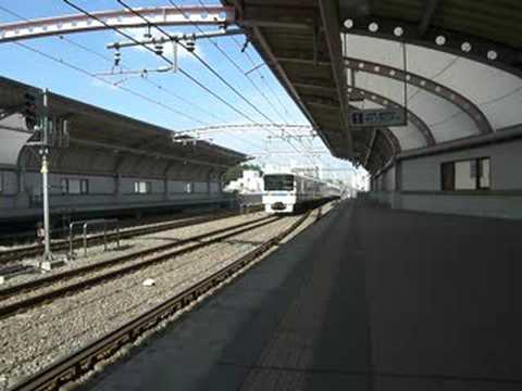 小田急8000形+8000形　梅ヶ丘駅(急行線)通過