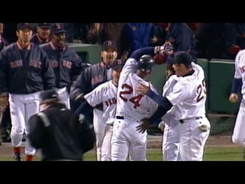 Video: Ramirez hits walk-off single off Rivera
