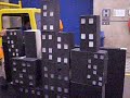 Meu irm�o derrubando os pr�dios que eu montei