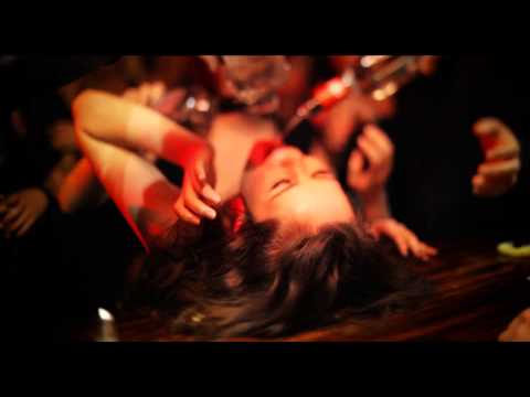 XL Trailer - January 2013 - English subtitles