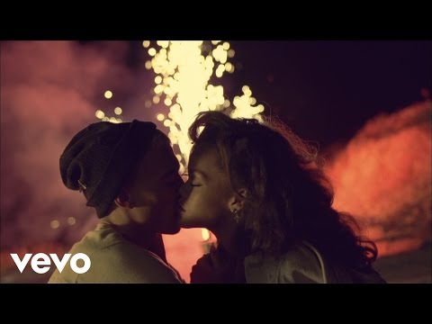 Rihanna - We Found Love (Feat.Calvin Harris)  lyrics