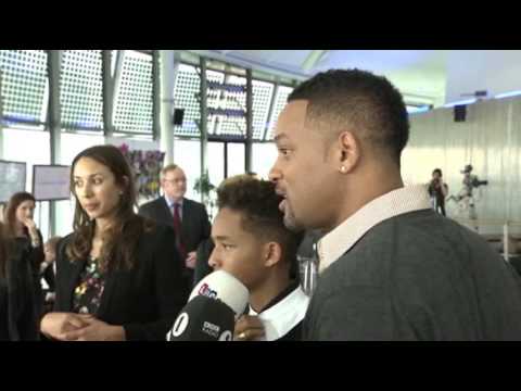 Smith - Will Smith and his son Jaden surprise school children in London at a leadership event organized by Mayor Boris Johnson. Will Smith also mentioned the death o...