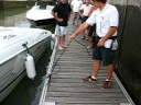 videos de boat how to tigh to dock wow..