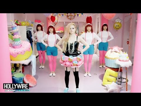 Avril Lavigne Releases Offensive 'Hello Kitty' Music Video!